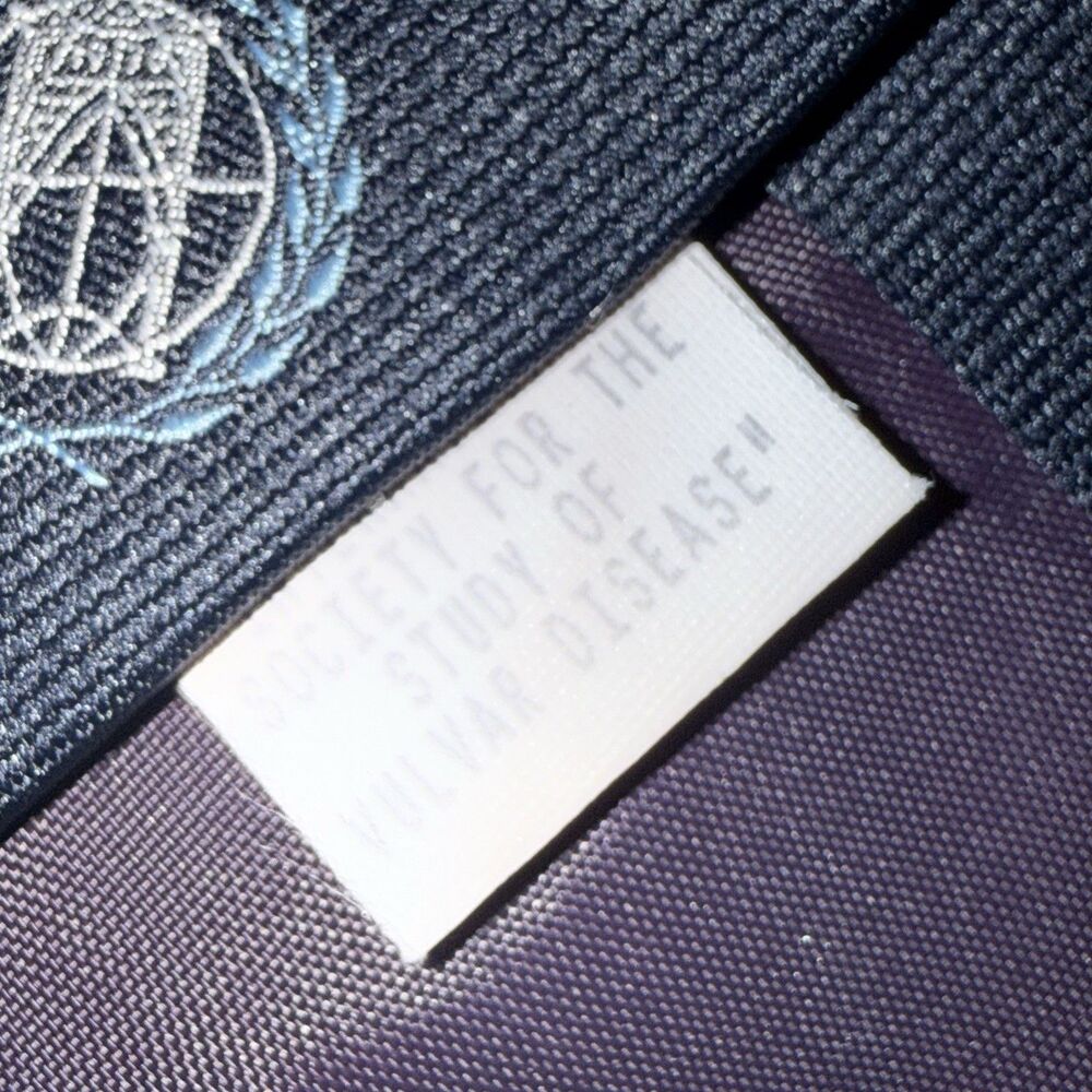 Vintage ISSVD Medical Novelty Tie Navy Blue Crest Logo Vulvar Disease Support - Picture 5 of 7